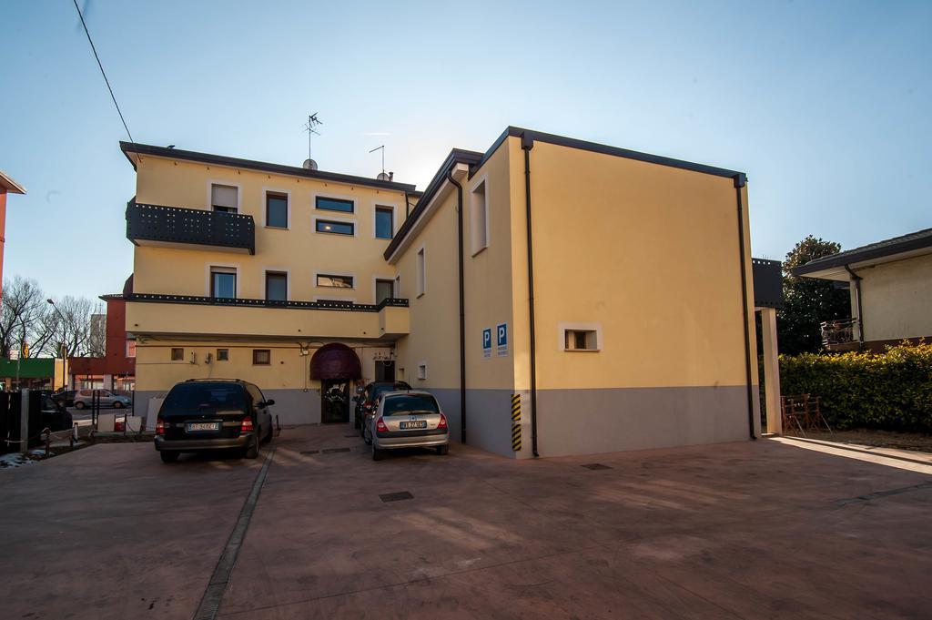 Al Piccolo Hotel Mestre Exterior photo
